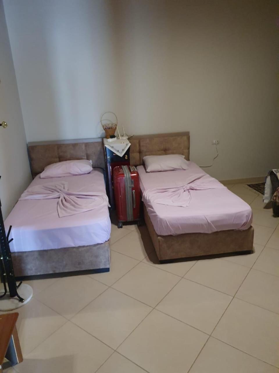 Mona'S Hostel Sarandë Eksteriør bilde